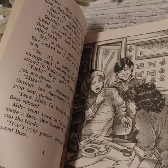 3/$13 Nancy Drew Notebooks #11 The Pen Pal Puzzle by Carolyn Keene - Picture 2 of 5